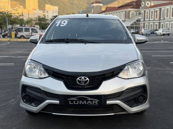 TOYOTA ETIOS 1.5 X PLUS 16V FLEX 4P AUTOMÁTICO
